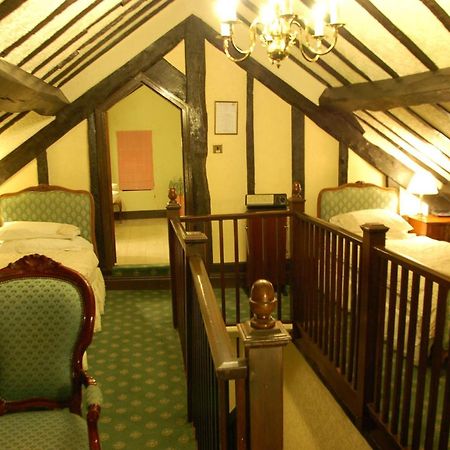 Hotel Albright Hussey Manor Hadnall Exterior foto