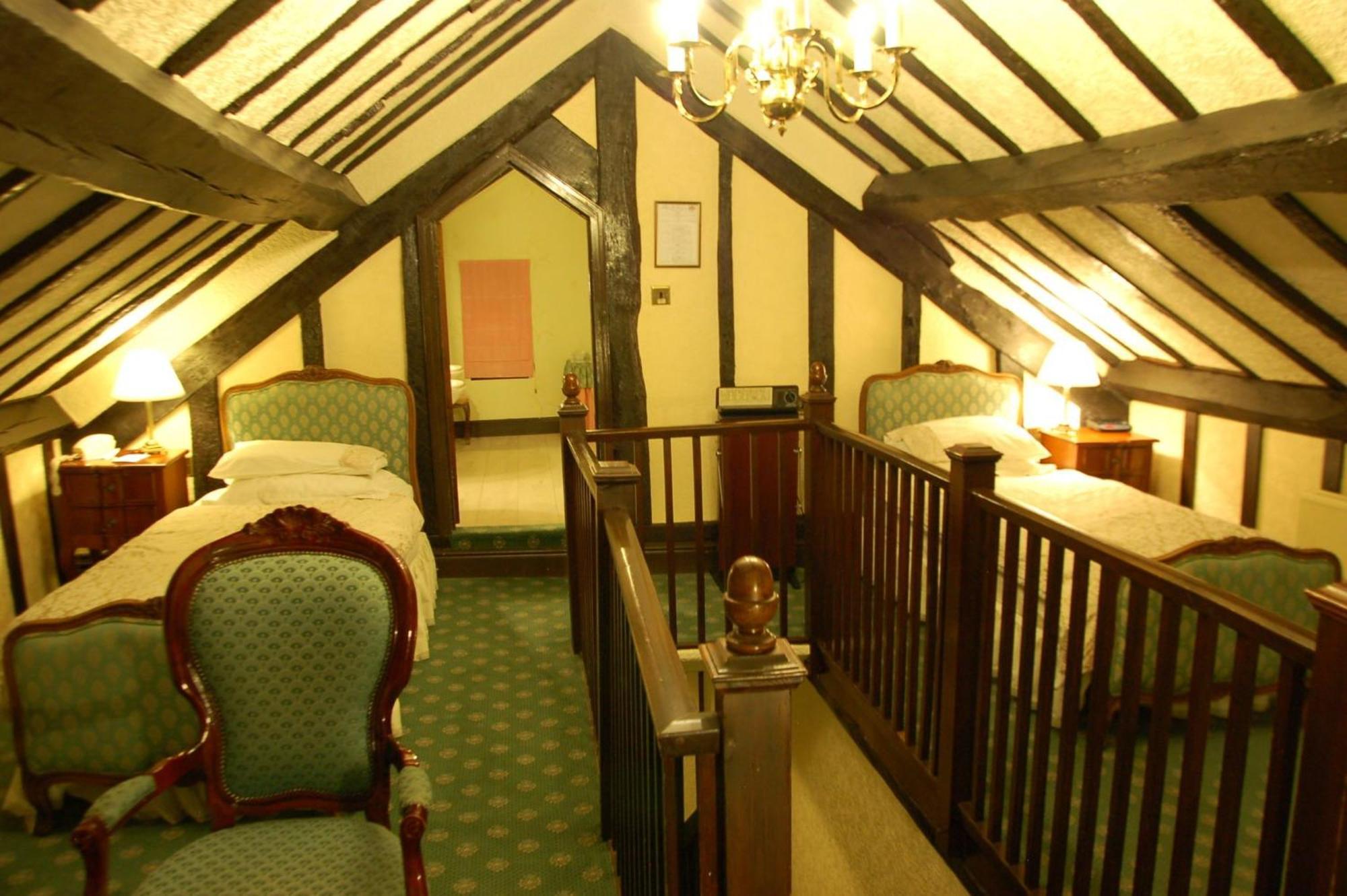 Hotel Albright Hussey Manor Hadnall Exterior foto
