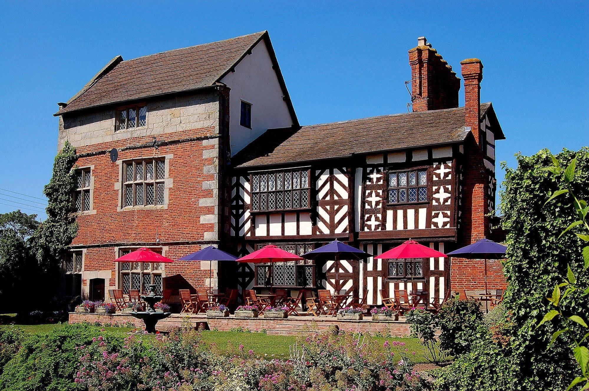 Hotel Albright Hussey Manor Hadnall Exterior foto
